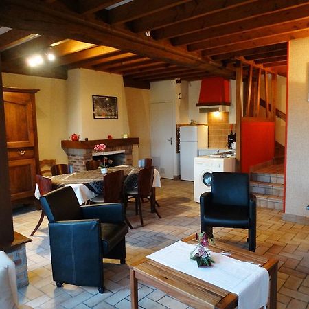 Gites De La Ferme Auberge De Mesauboin Billé Zewnętrze zdjęcie