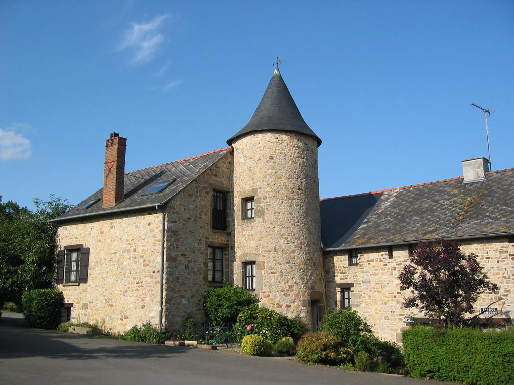 Gites De La Ferme Auberge De Mesauboin Billé Zewnętrze zdjęcie